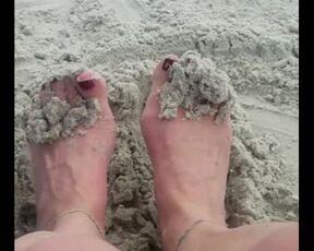 Sexy Feet/toes in the Sand