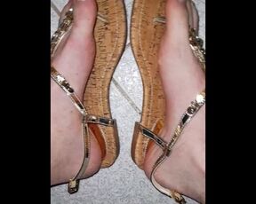 look at my feet inside these beautiful sandals (pt 1/2)