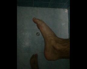 Cold water yo relax muy feet