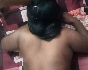 Madurai college girl showing back hot with panties