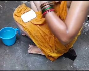 Anita hot yadav ki hot bathing