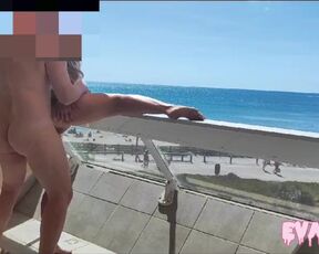 Italian Amateur - Risky fuck on vacation on the terrace